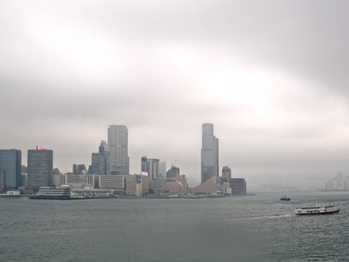 预测今日多云有骤雨。天文台图片