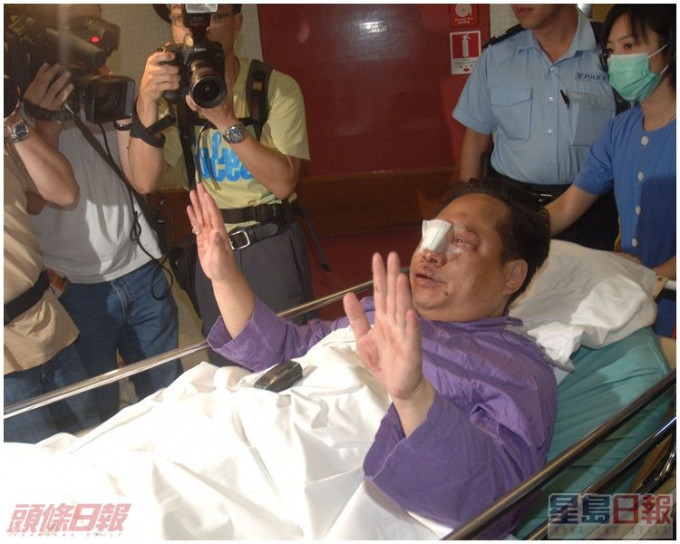 何俊仁06年今日遇袭送院。资料图片