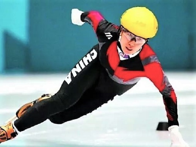 楊楊在02年奪得中國歷史性首面冬季奧運會金牌。資料圖片