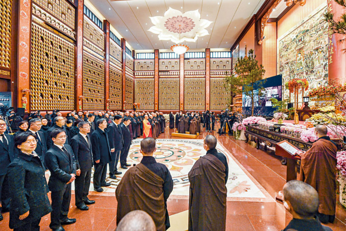 大陸官員赴江蘇大覺寺弔唁星雲法師。