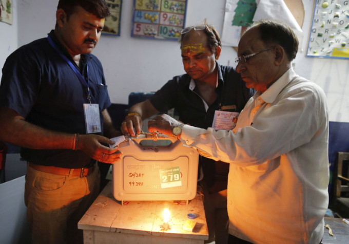 印度大選最後階段投票於當地時間19日18時結束，這標誌著2019年印度全國大選投票全部結束。AP