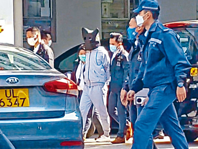■两名未成年被告日前移交香港警方。
