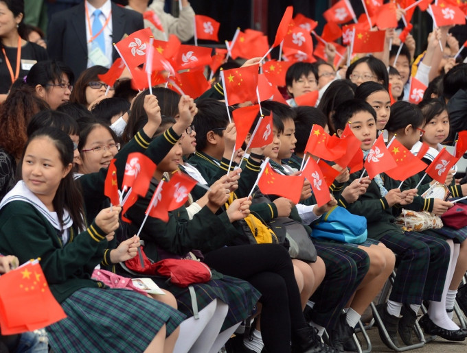 教育局重申，教师有责任帮助学生正确认识香港的宪政地位，以及培养学生的国民身份认同。资料图片