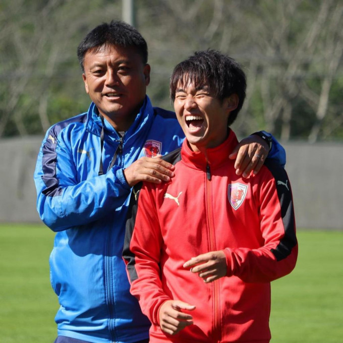 曹貴裁（左）將京都不死鳥成為自己足球實驗的另一隻白老鼠。網上圖片。網上圖片