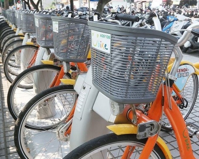 有传台湾国防机密被遗漏在共享单车车篮上。示意图