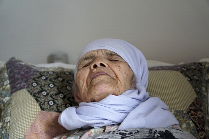 106歲的難民烏茲別基。AP