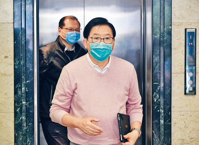 經民聯副主席林健鋒建議，金管局指示銀行容許中小企貸款「還息不還本」。