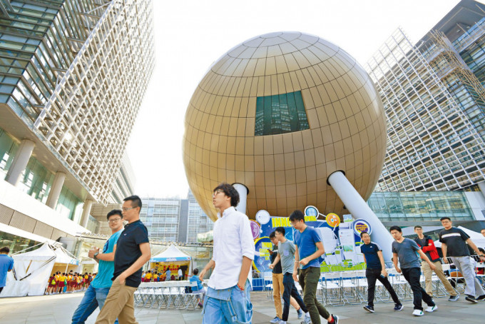 本港銳意吸引更多人才來港。