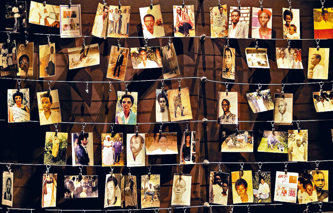 ■盧旺達大屠殺紀念館內的受害者照片。