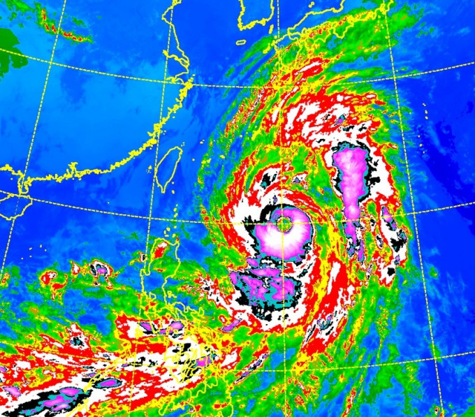 强台风兰恩明日起吹袭日本。网上图片