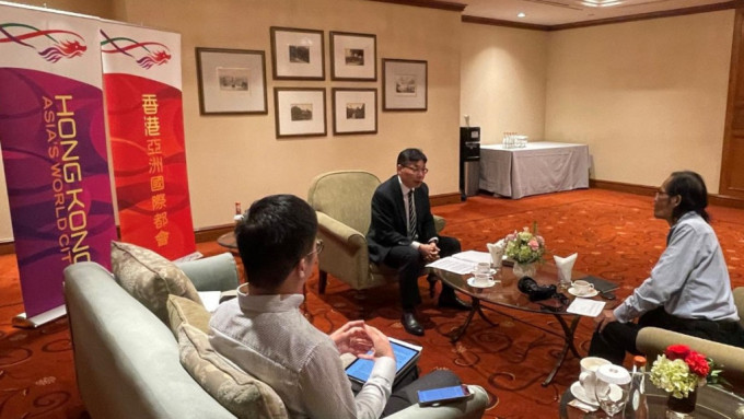 由行政长官李家超率领的特区代表团在过去一个周到访东盟三国，为香港发掘经贸及投资商机。政府新闻处