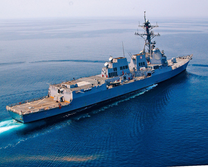 ■美軍馬斯廷號驅逐艦（DDG-89）出現在長江口附近海域。