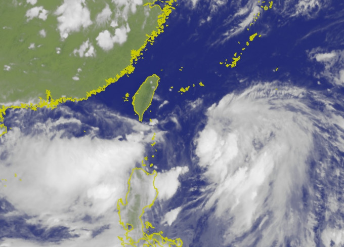 风暴「丹娜丝」逼近台湾。中央气象局