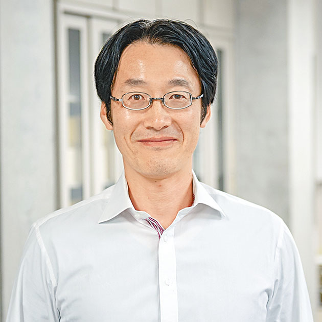 东京大学冈本晃充教授。