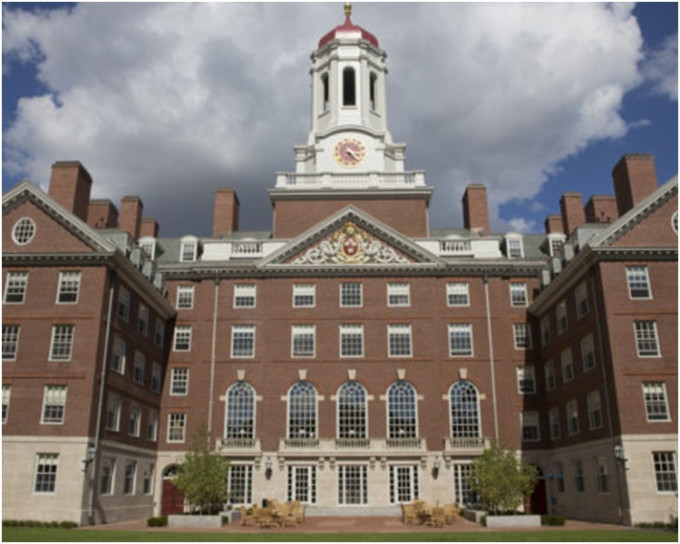 哈佛大學作出反擊指收生程序中沒有歧視任何族群的申請者。