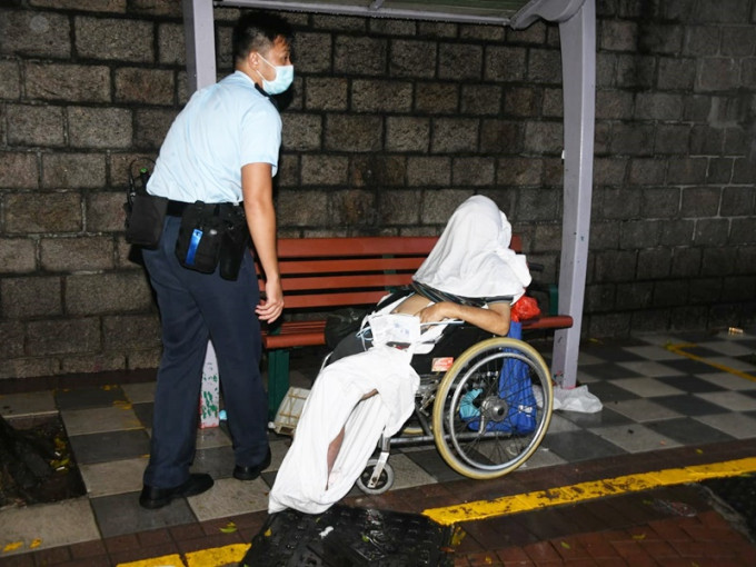 一名坐輪椅男子於油麻地街頭暴斃。