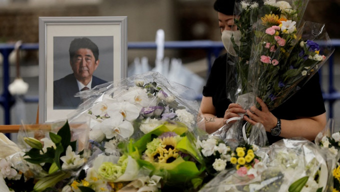 共同社民调指53%受访日本民众反对为安倍举行国葬。路透社资料图片