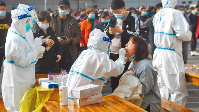 杭州市滨江区今开展第四轮全区域核酸检测。新华社