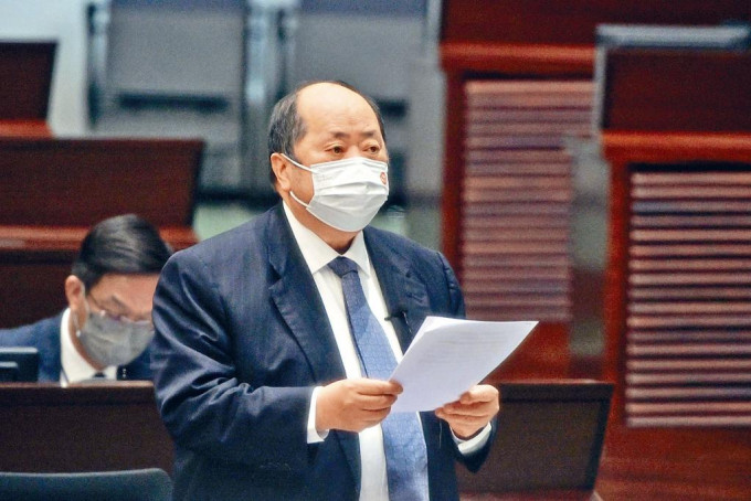 经民联张华峰昨在立法会表示，回归以来港府对中共「零宣传」。