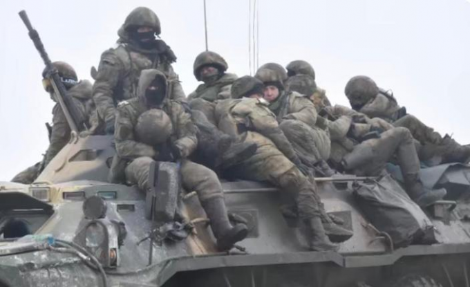 俄军把火力集中在乌东。