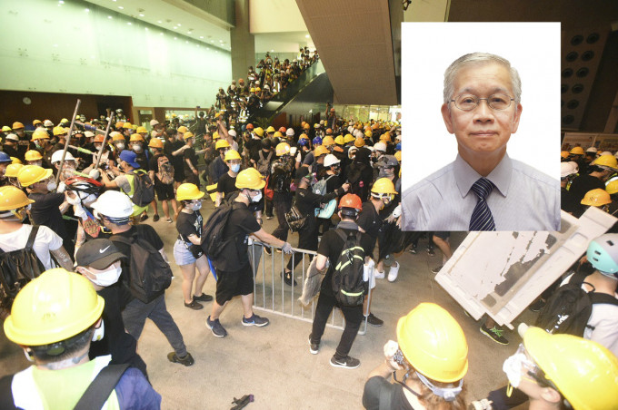 罗庆才曾表明呼吁理解示威者破坏行为。资料图片