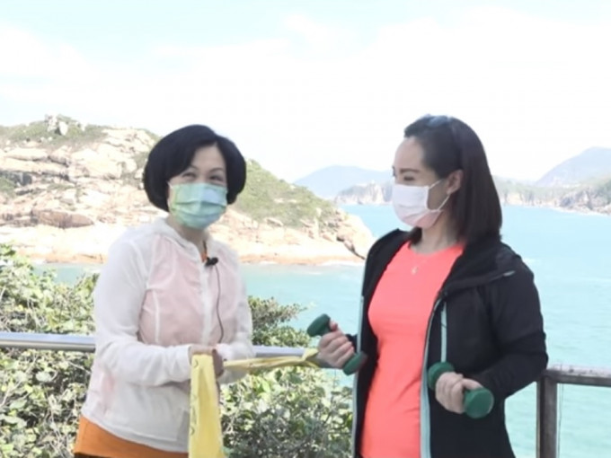 葉劉淑儀發布短片，為市民介紹不同的運動健康產品送給媽媽。短片截圖