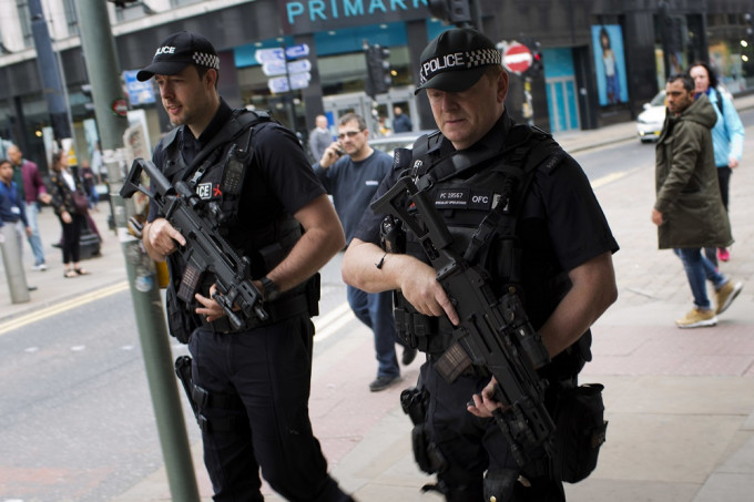 英國警方再拘捕3名疑犯。AP