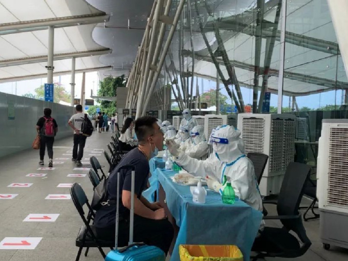有從上海返廣州的民眾核酸檢測時呈陽性。（網上圖片）