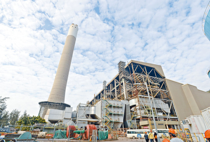 環境局考慮利用可再生能源取代部分燃煤發電。