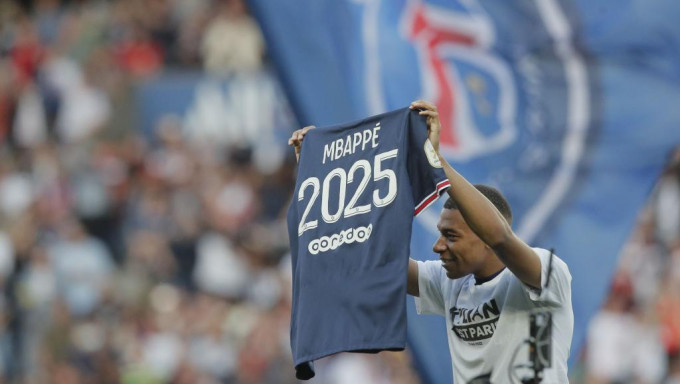 麦巴比续约PSG，留队到2025年。 AP