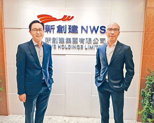新创建执行董事何智恒（右），新创建行政总裁马绍祥（左）。
