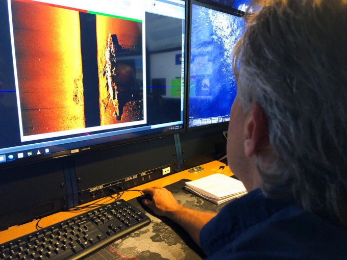 经周日审视声纳资料后，显示「赤城号」的残骸沉于珍珠港西北2090公里的太平洋5490公尺的海底。 AP
