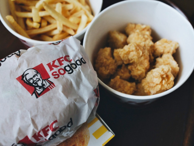 大學生吃逾20萬KFC「霸王餐」，被判囚2年半。示意網圖
