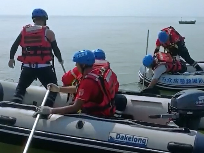 大连男子为拍网红片，戴上不合规格潜水失踪，最后被发现溺毙。影片截图