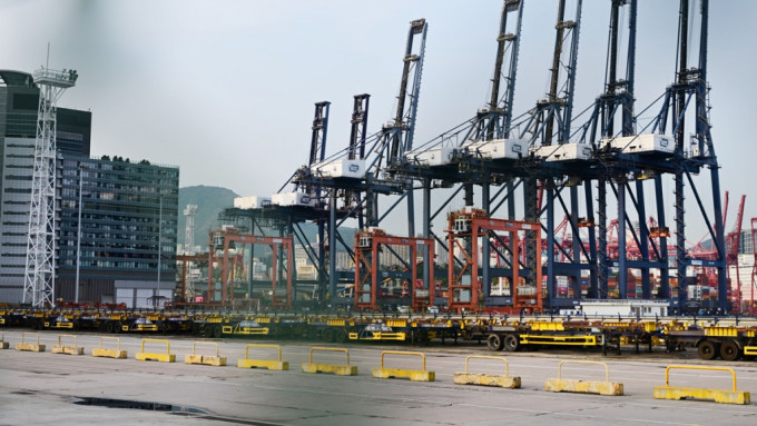港货柜码头吞吐量排名跌出十大 运输及物流局：本港港口实力综合全面。资料图片