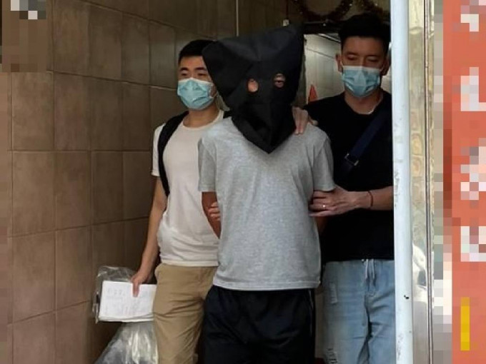 被捕的45岁姓陈男子报称无业。警方图片