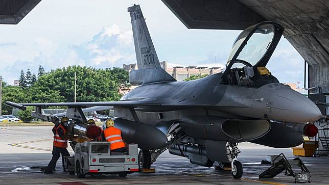 花蓮空軍基地的F-16V戰機。