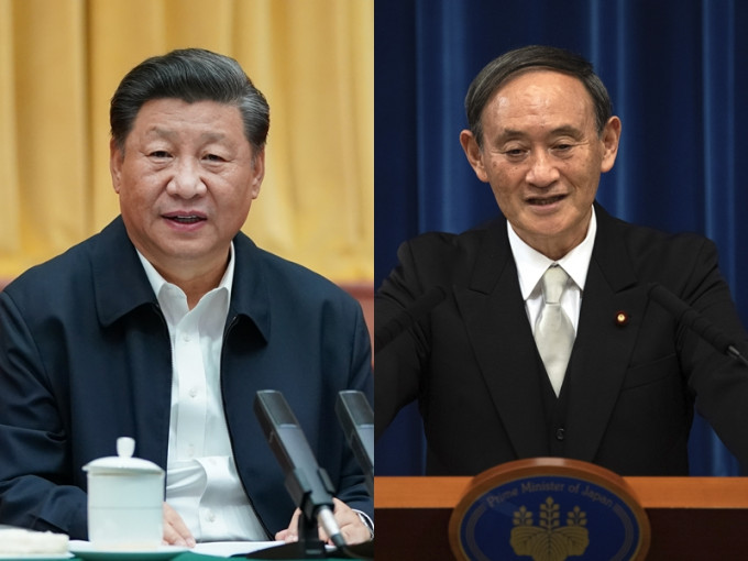 日本首相菅義偉（右）擬於周五與中國國家主席習近平（左）舉行電話會談。 新華社/AP