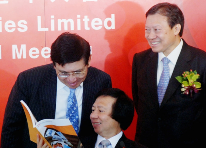 2008年郭家風雲突變，大哥郭炳湘(右)與郭炳江(中)、郭炳聯(左)兄弟反目。