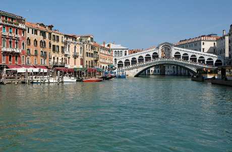 威尼斯知名的里奥多桥。路透社