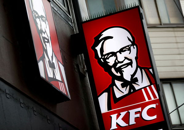 加沙戰爭引發穆斯林國家抵制潮，馬來西亞逾百間KFC停業。路透社