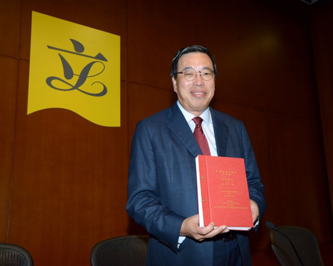 立法會主席梁君彥表示不願意見到議員被取消資格。