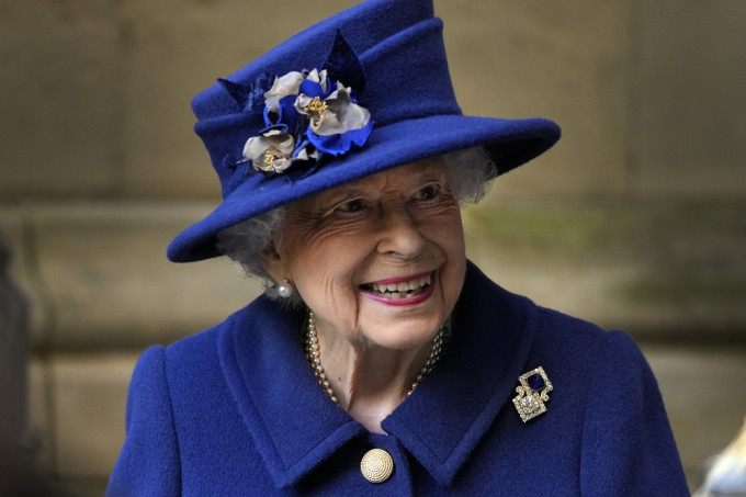 英女皇认为年龄由心态决定，自己心态仍年轻，拒接受「年度老人奖」。AP图片