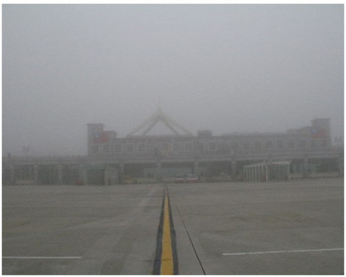 金門機場接連多天大霧。網圖
