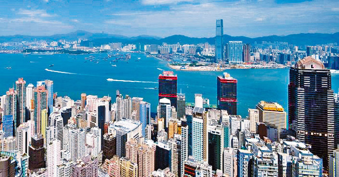 香港要發揮「八個中心」的作用。