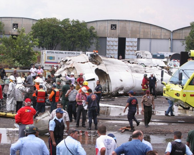 小型機墜毀造成9人死亡。新華社