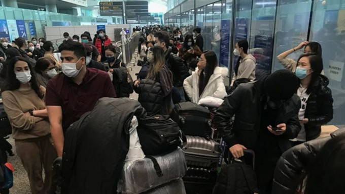 多国陆续宣布对来自中国的旅客入境设限。美联社