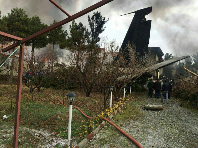 德黑蘭貨機墜毀。網上圖片