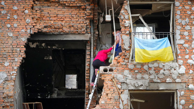 俄罗斯入侵乌克兰接近三个月。AP图片