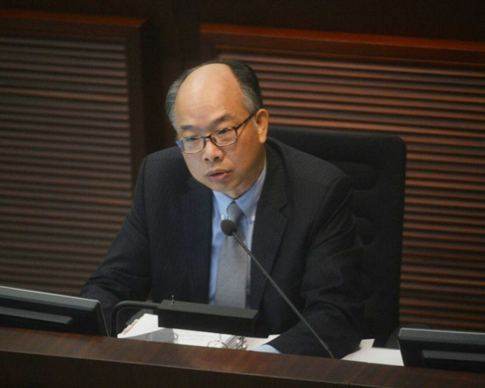 陳帆表示年中將交代港人首次置業計劃細節。